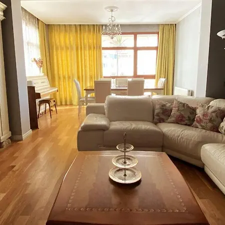 Bright & Spacious Blloku Flat Apartment